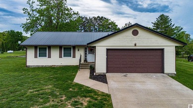 Welcome to this beautiful 3 bed 2 bath home located on a corner - photo 1