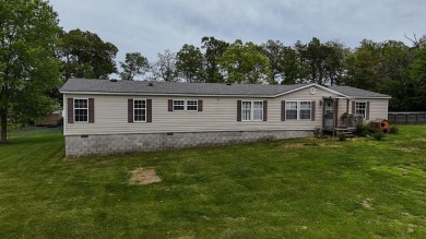 Lake Home For Sale in Crossville, Tennessee
