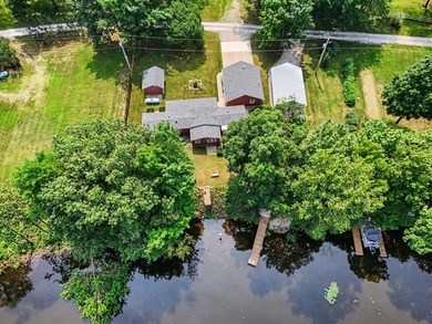 Meticulously maintained 2-bedroom, 1.5-bath waterfront home on - photo 2