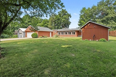 Meticulously maintained 2-bedroom, 1.5-bath waterfront home on - photo 4