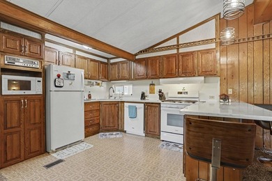 Meticulously maintained 2-bedroom, 1.5-bath waterfront home on - photo 10