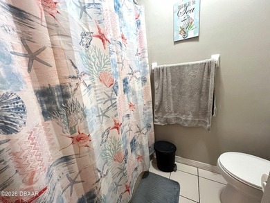 Beautiful single story townhome in Port Orange. Updated kitchen - photo 11