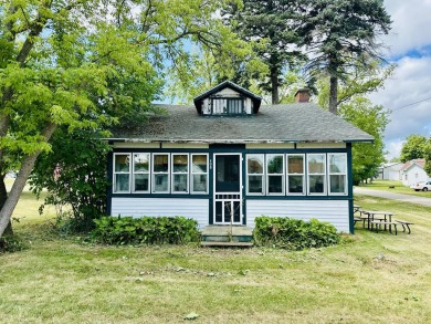 Lake Home For Sale in Houghton Lake, Michigan