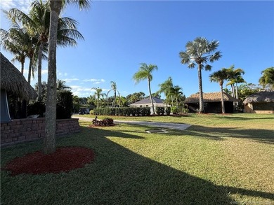 Welcome to this tropical sanctuary, where luxury and attention - photo 13