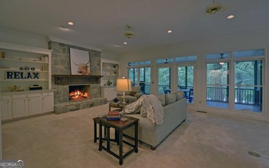Experience exceptional waterfront living in this stunning - photo 14