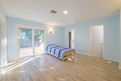 This beautiful home is located in the desirable Skyline mobile - photo 14