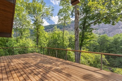 Redesigned and completely renovated in 2020, this extraordinary - photo 18