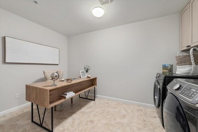 Beautifully updated, 3 bedroom, 2 1/2 bathroom home in desirable - photo 18