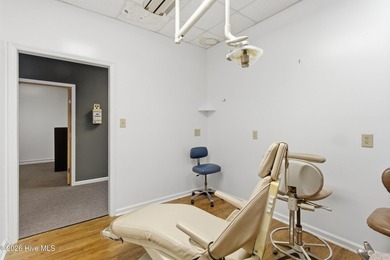 Prime Turnkey Dental Medical Opportunity With High Visibility - photo 22