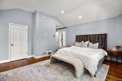 Welcome to this elegant, bright, and sun-drenched renovated - photo 26