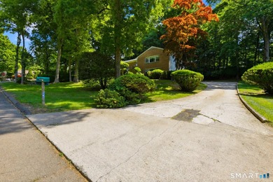 Set in the premier Newfield neighborhood near local amenities & - photo 29