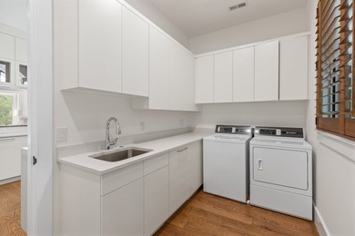 Redesigned and completely renovated in 2020, this extraordinary - photo 31