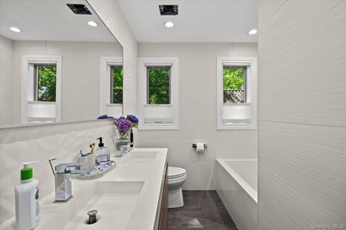 Welcome to this elegant, bright, and sun-drenched renovated - photo 37
