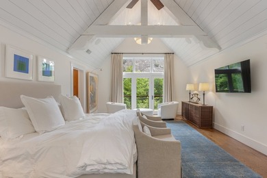 Redesigned and completely renovated in 2020, this extraordinary - photo 46