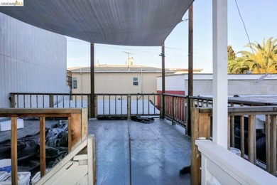 Great opportunity to own a mixed-use property with both - photo 4