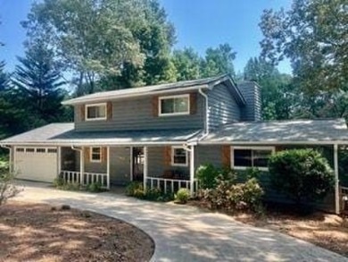 Lake Home For Sale in Gainesville, Georgia