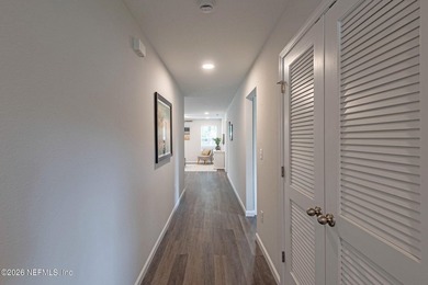 This beautiful 3/2 home close to the desirable Riverside area - photo 3