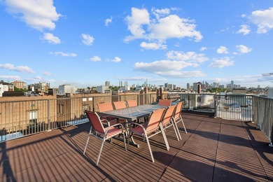 Welcome to Willow Park, an oversized one bedroom in an uptown - photo 14