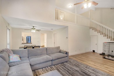 Back on the market! This gorgeous 3/2 with a loft is perfect for - photo 5