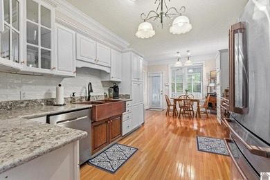Located on the golf course in Drake Creek, this 4-bedroom, 2 - photo 9