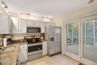 Back on the market! This gorgeous 3/2 with a loft is perfect for - photo 10