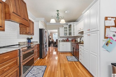 Located on the golf course in Drake Creek, this 4-bedroom, 2 - photo 10