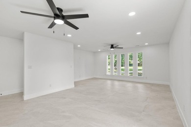 Completely remodeled from top to bottom, this beautifully - photo 12