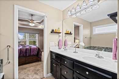 Beautifully maintained, 3 bedroom, 2 1/2 bath energy-efficient - photo 15