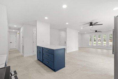 Completely remodeled from top to bottom, this beautifully - photo 19
