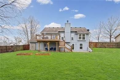 Beautifully maintained, 3 bedroom, 2 1/2 bath energy-efficient - photo 26