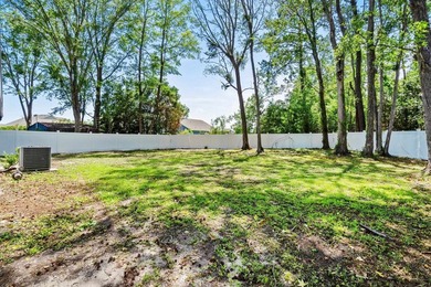 Completely remodeled from top to bottom, this beautifully - photo 44
