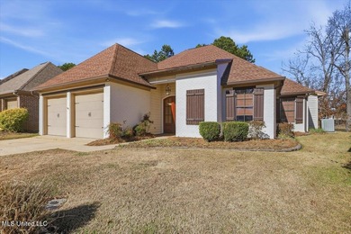 Lake Caroline Home For Sale in Madison Mississippi