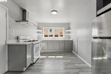 Exceptional duplex opportunity in Richmond offering the perfect - photo 7