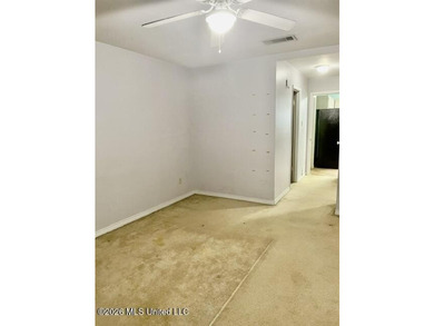 Welcome home to convenient and desirable Pine Ridge subdivision - photo 14