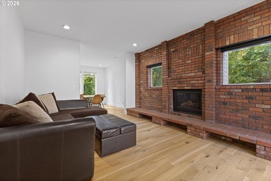 Absolutely stunning, meticulously remodeled home backing to the - photo 4