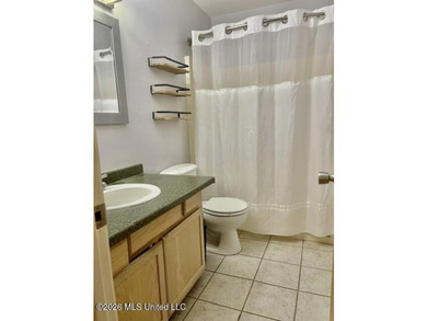 Welcome home to convenient and desirable Pine Ridge subdivision - photo 20