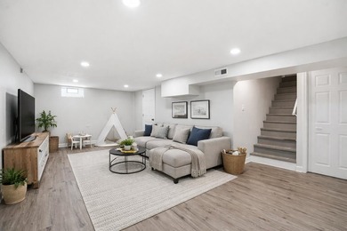 Welcome to 4203 E 12th Place in Gary A beautifully fully - photo 10