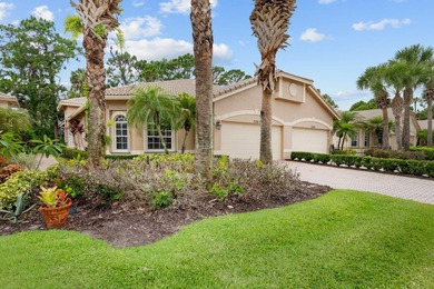 Welcome to this charming 2-bedroom, 2-bathroom villa situated at - photo 1