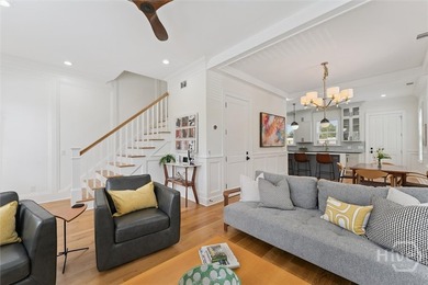 This low-maintenance home is a refreshing contrast to the high - photo 5