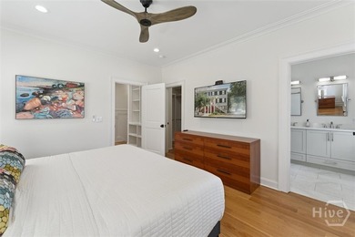 This low-maintenance home is a refreshing contrast to the high - photo 10