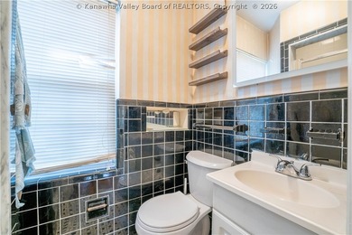 **GREAT DEAL! PRICED BELOW RECENT APPRAISAL** Welcome to this - photo 35