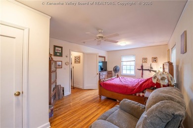 **GREAT DEAL! PRICED BELOW RECENT APPRAISAL** Welcome to this - photo 36