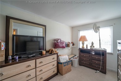 **GREAT DEAL! PRICED BELOW RECENT APPRAISAL** Welcome to this - photo 41