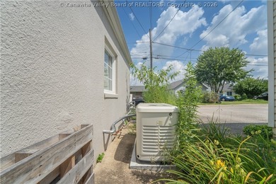 **GREAT DEAL! PRICED BELOW RECENT APPRAISAL** Welcome to this - photo 47
