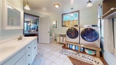 Enjoy the best of Seneca Lake living on the desirable west side - photo 37