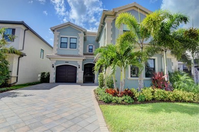 Beautiful Annabelle Model with Pool & Spa on a Spectacular - photo 2