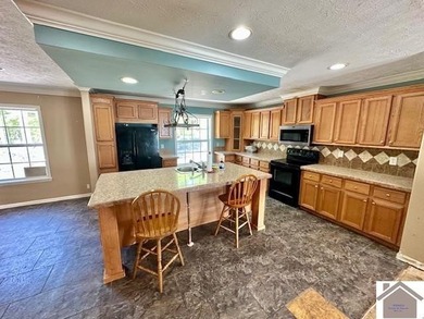 Kentucky Lake Area Home at 349 Hiatt Cemetery Rd. Lots of Space - photo 8