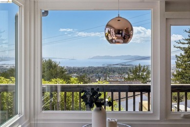 Prepare to be captivated by this rare, freestanding mid-century - photo 8