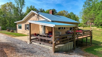 Set on a beautifully maintained 1.2 acre +/- lot, 195 Coast - photo 6