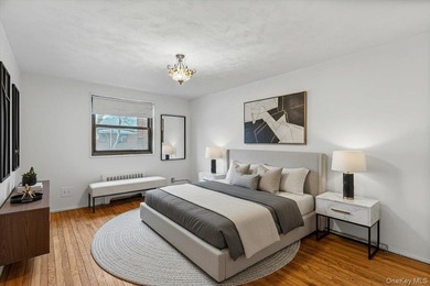 Welcome to this charming 1 bedroom, 1 bath co-op offering - photo 11